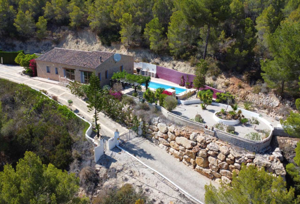 Bungalow te koop Benissa Calpe - Perceel: 10,000 m2 - Vraagprijs: 495.000€
