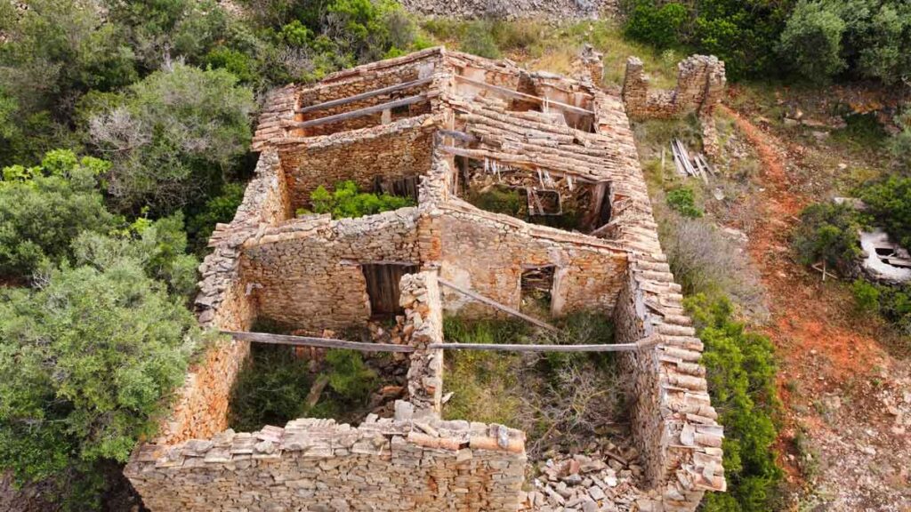 Authentieke landwoning te renoveren in Benissa